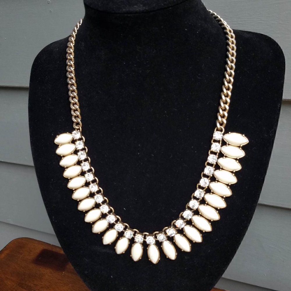 J Crew Navette White Maquis shape Rhinestone Statement Necklace 20" 3" extender - Picture 9 of 9